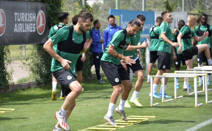 Konyaspor, G.Saray maçı öncesi taktik çalıştı!
