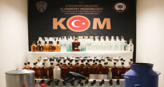 Eskişehir emniyetinden kaçak ve sahte içki operasyonu