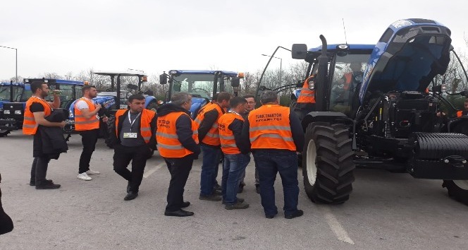 Beylikovalı çiftçiler traktör fabrikasını gezdi
