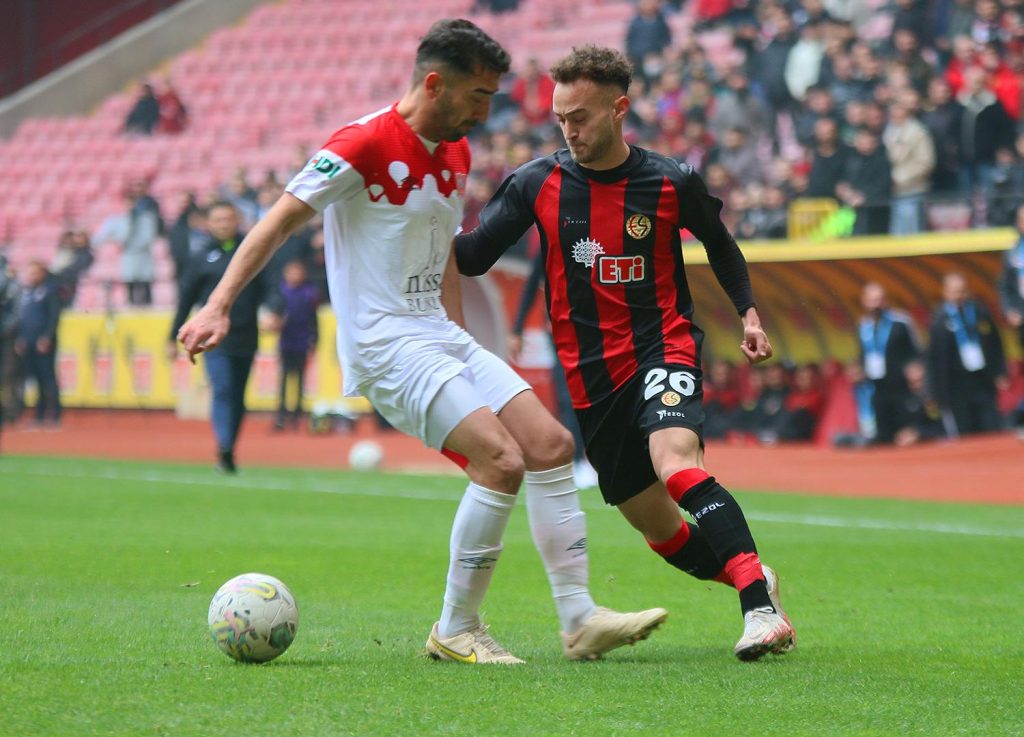 Es-Es kafa olarak düştü!