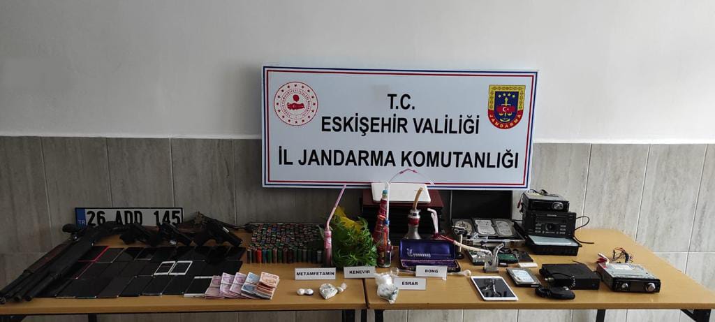 Uyuşturucu tacirine göz açtırmadılar!