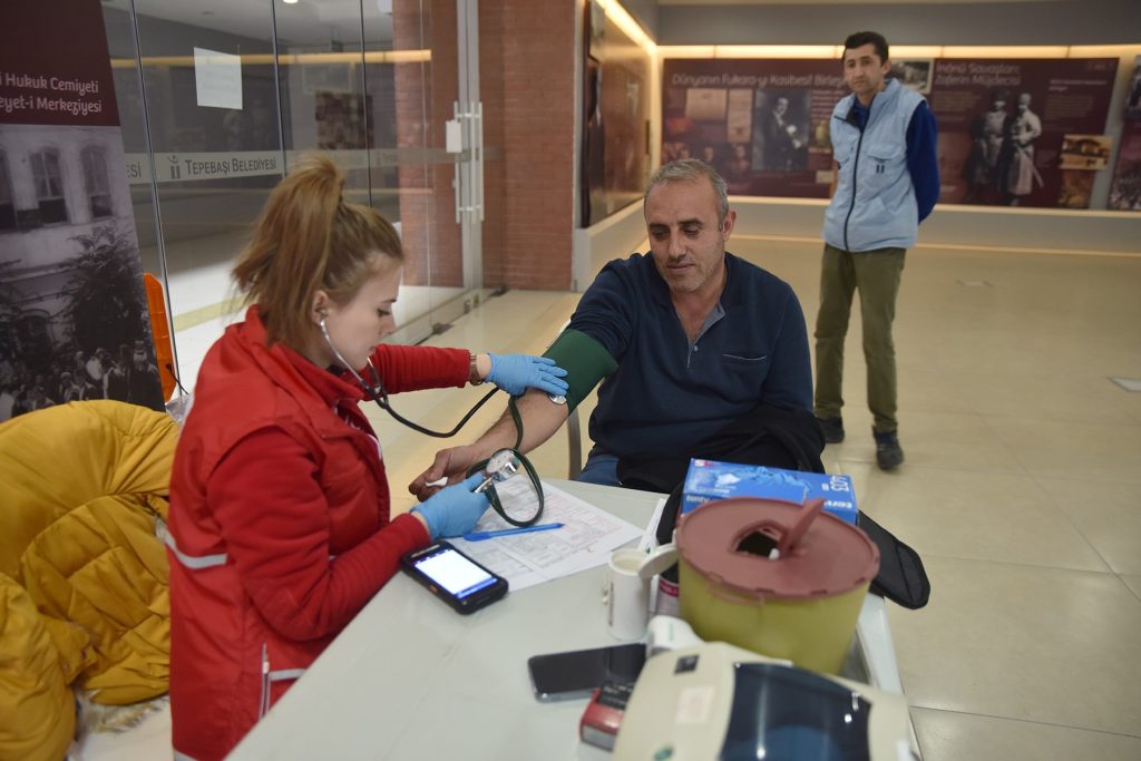 Tepebaşı’ndan Kızılay’a kan bağışı