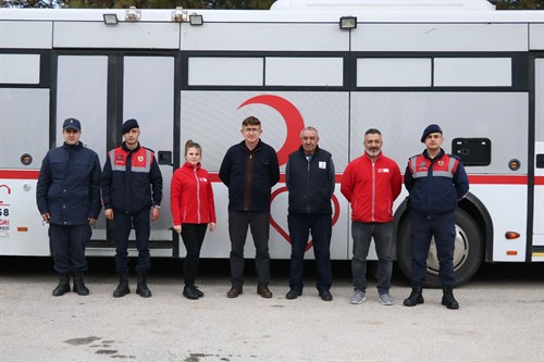 40 jandarma personelinden Kızılay’a kan bağışı