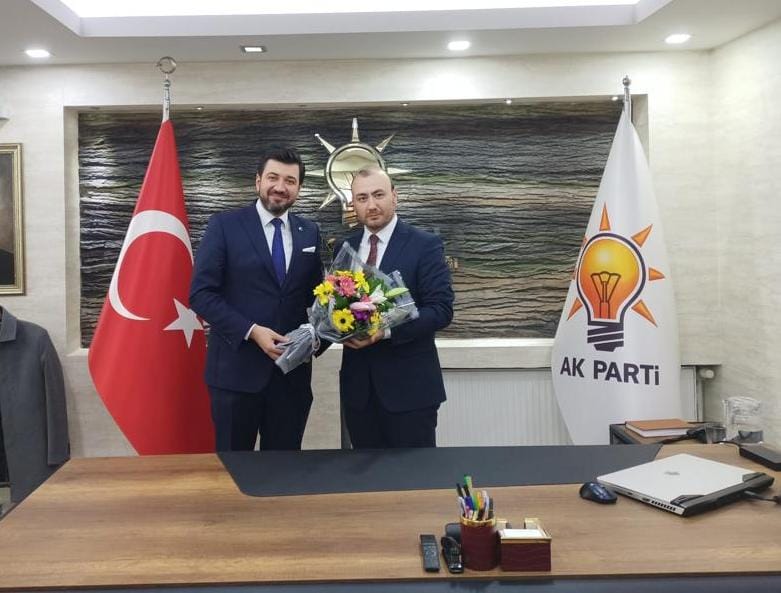 Çizmelioğlu koltuğunu Emre Aydın’a devretti