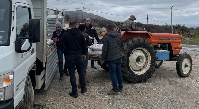 Günyüzü’nde üreticilere 2,5 ton tohum desteği