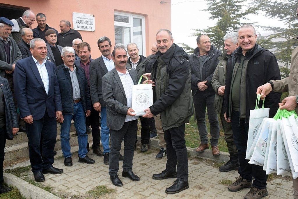 Orman Bölge Müdürlüğü yetkilileri deprem yardımı yapan muhtarlarla buluştu