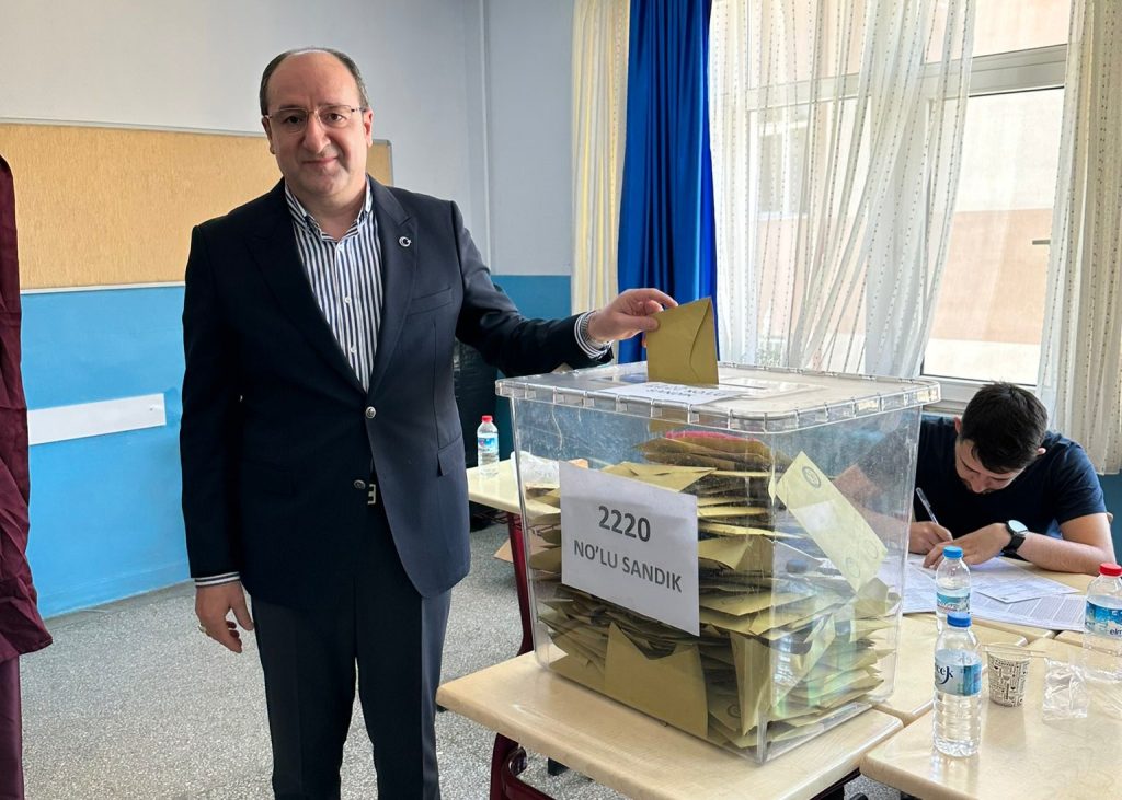 Dündar Ünlü oyunu kullandı