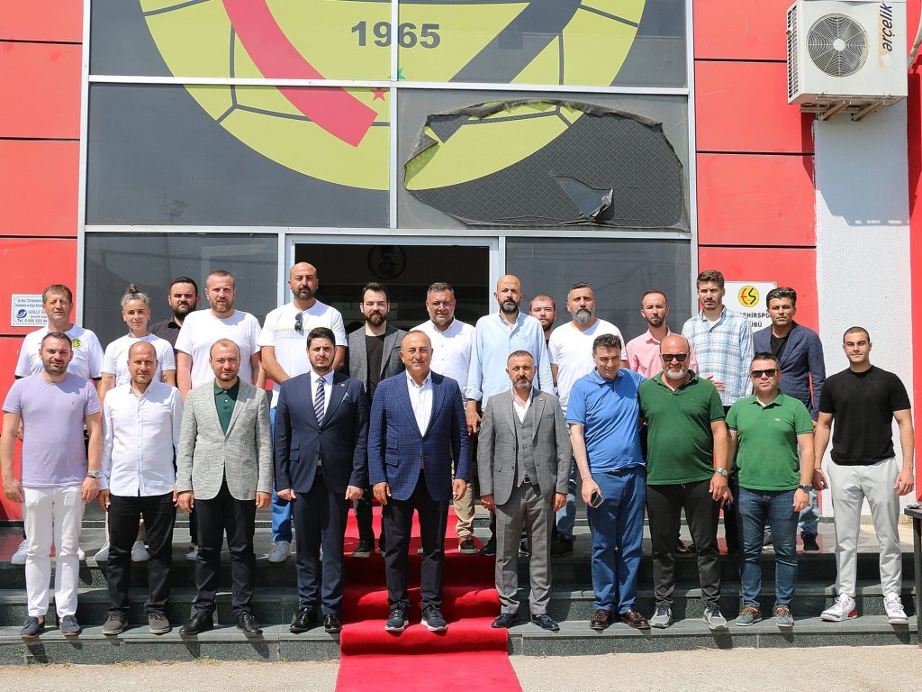Eskişehirspor Mevlüt Çavuşoğlu’nu ağırladı