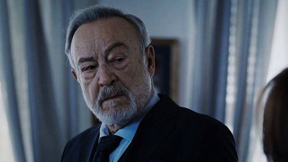 Ünlü oyuncudan acı haber!