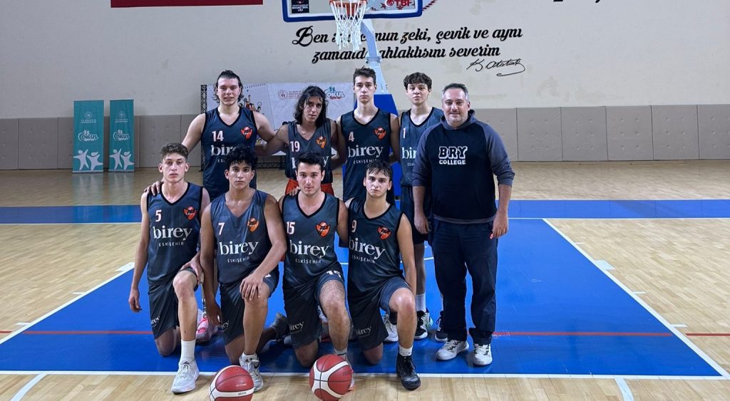 Eskişehir Birey Kolejinde galibiyet coşkusu