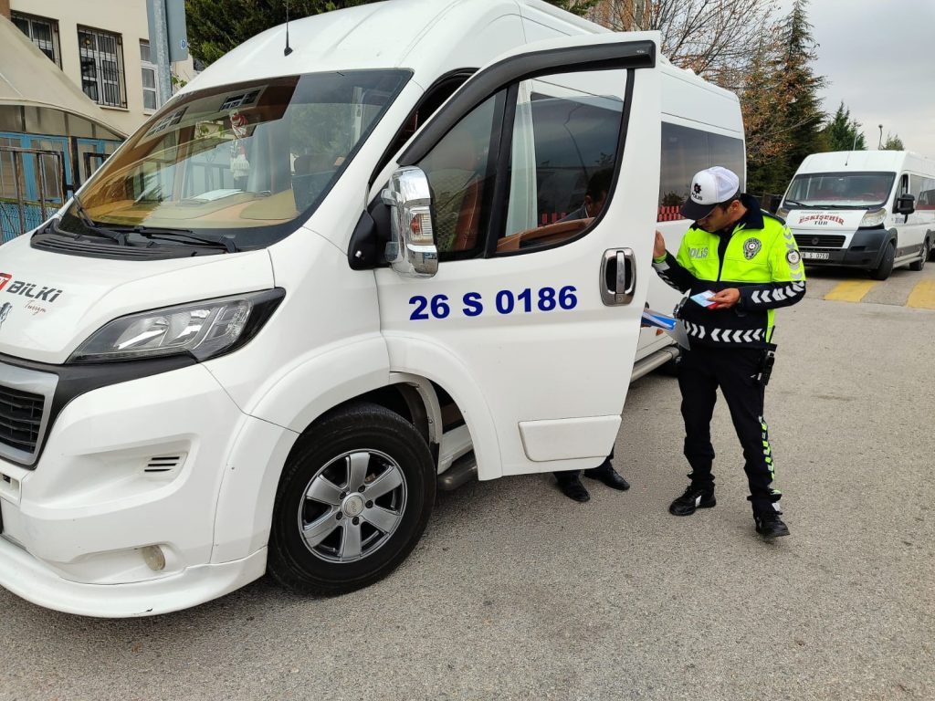 Hatalı okul servisleri cezadan kaçamadı