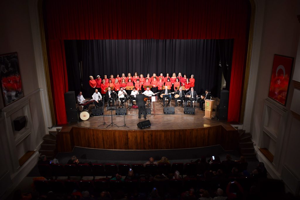 Türküler öğretmenler için söylendi