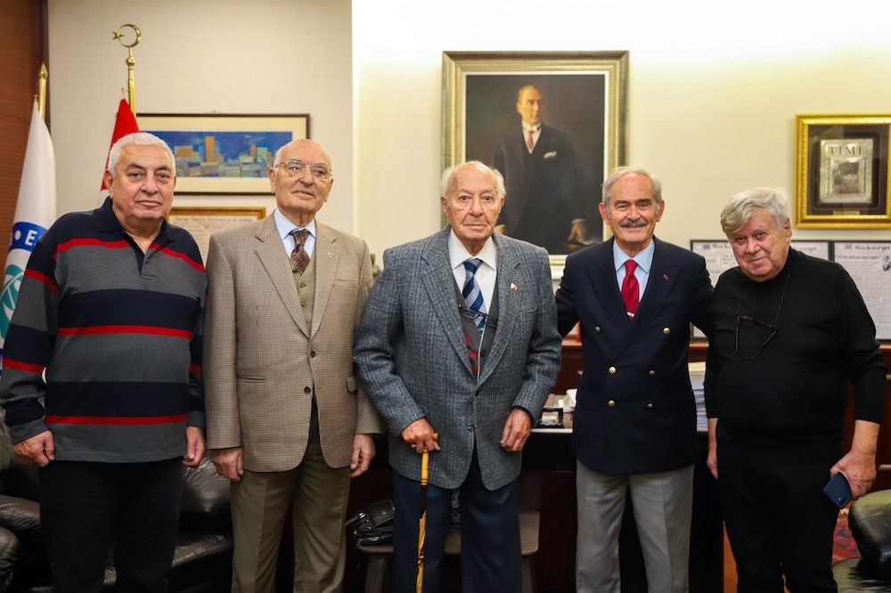 Başkan Büyükerşen’e nezaket ziyareti