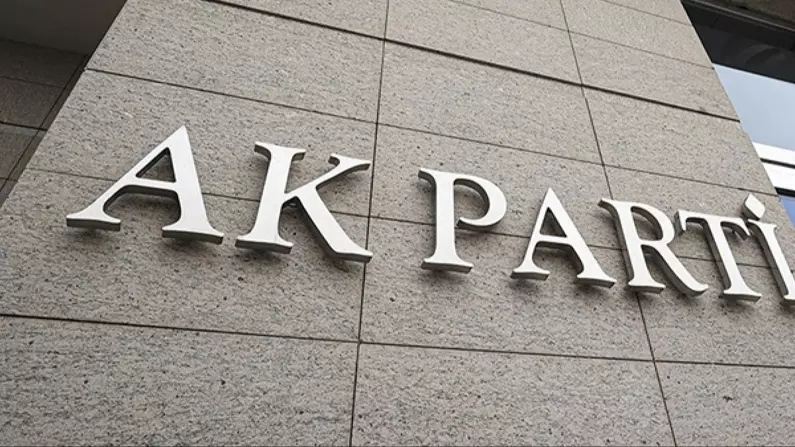 AK Parti Eskişehir’de Başkan Reyhan hariç tüm yönetim istifa etti!
