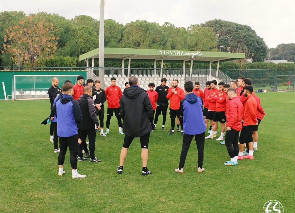 Es Es, Antalya kampının ilk özel maçını yarın oynayacak