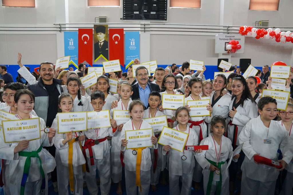 Yunus Emre Spor Tesisinde güz dönemi sona erdi
