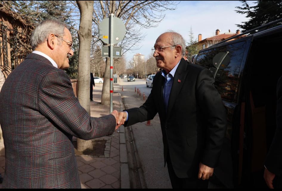 Kemal Kılıçdaroğlu’ndan Yılmaz Büyükerşen’e evinde ziyaret