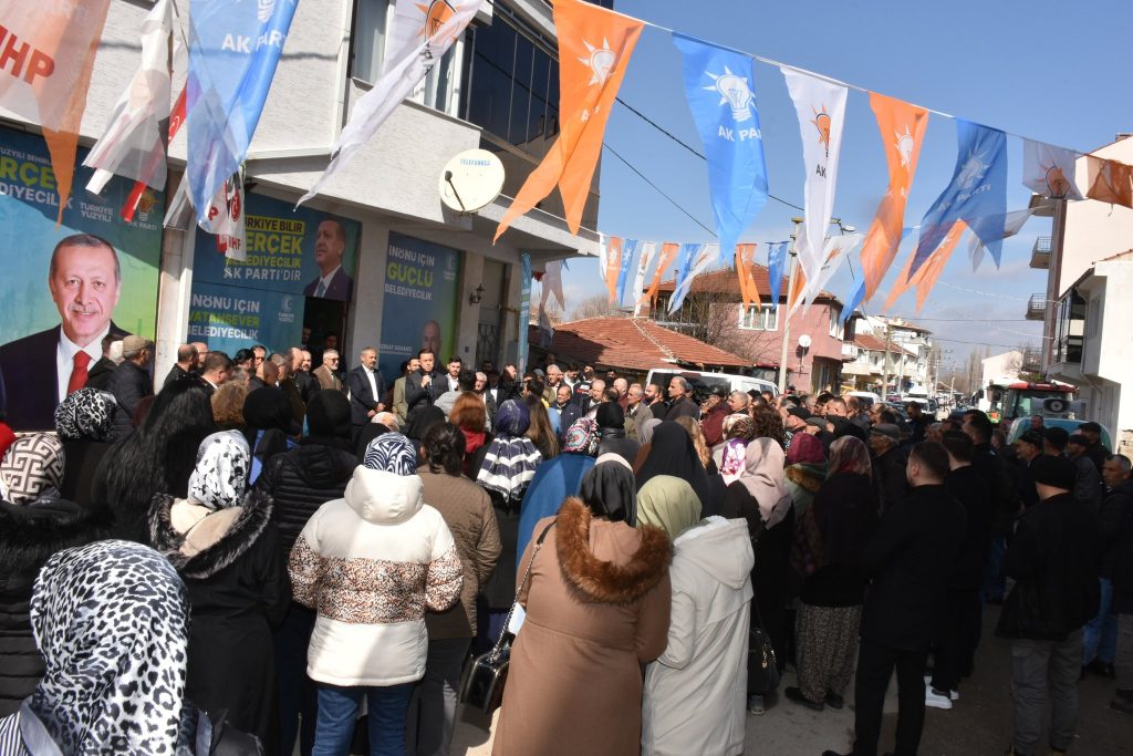 Nebi Hatipoğlu İnönü’de vatandaşlarla buluştu