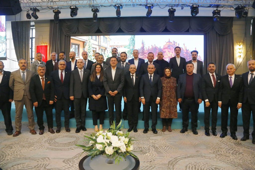 Mehmet Şimşek Eskişehir’de sanayici ve iş adamlarıyla bir araya geldi