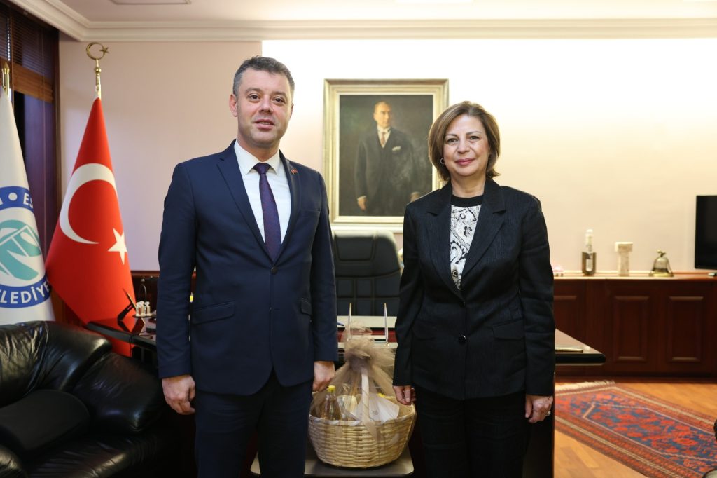 Başkan Sarıkurt ve heyeti Eskişehir’e hayran kaldı