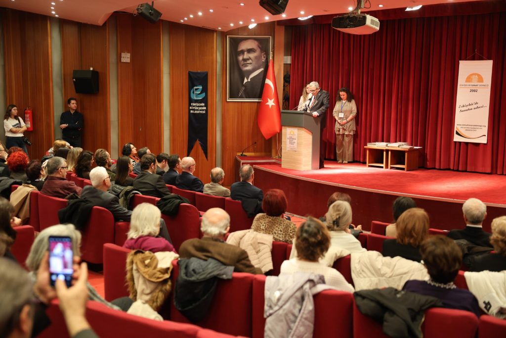 Başkan Ünlüce Eskişehir Sanat Ödülü’ne layık görüldü