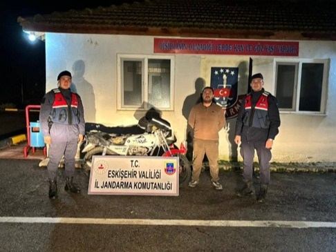 Çalıntı motosiklet jandarmanın gözünden kaçmadı