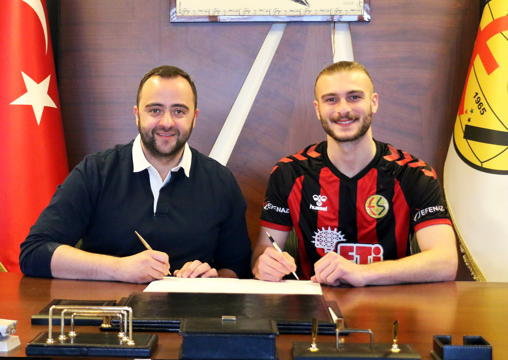 Okan Sarı ile imzalar atıldı