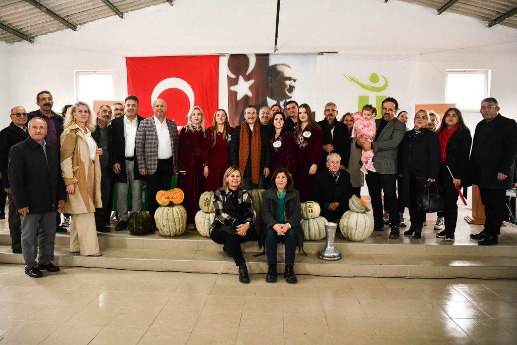 Tepebaşı üreticinin yanında