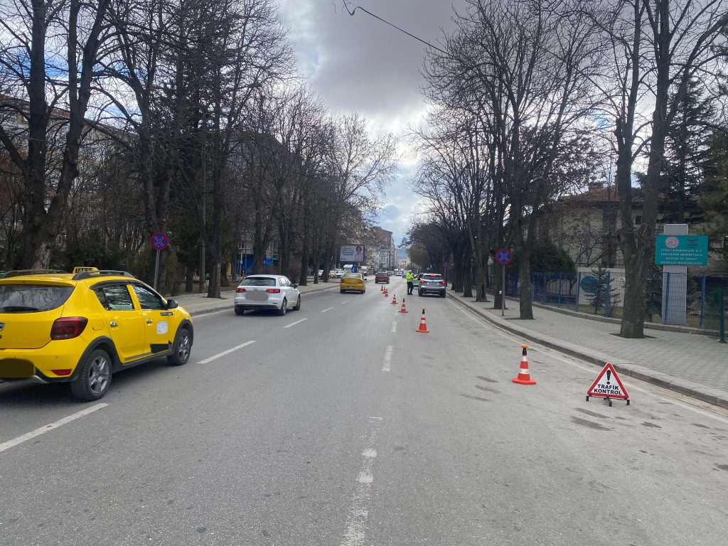 Emniyet kemeri takmayan sürücülere ceza uygulandı