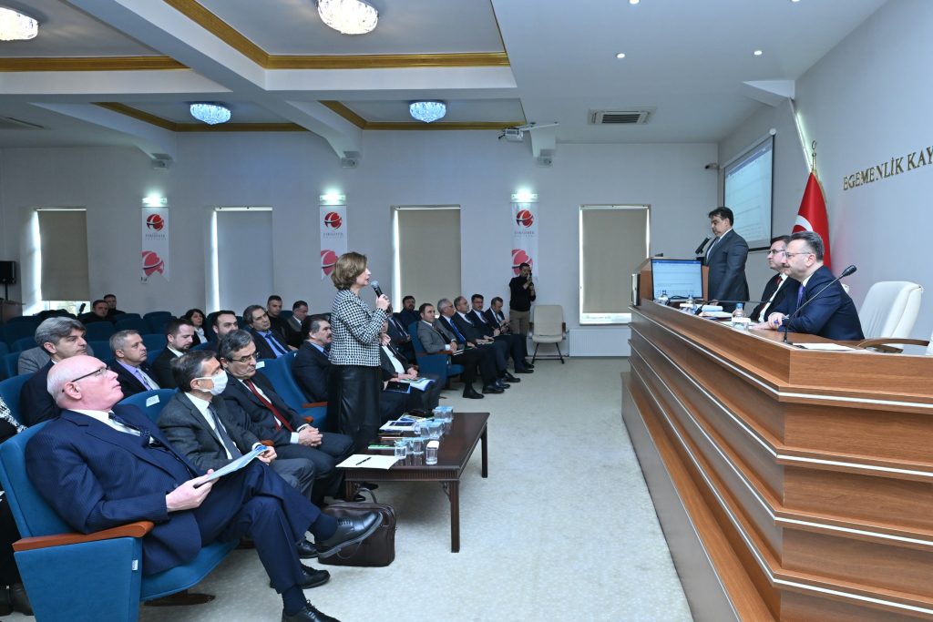 Sahipsiz hayvanlara ilişkin yürütülecek çalışmalar konuşuldu