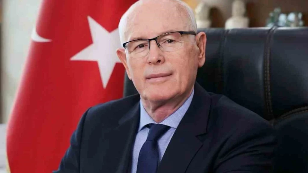 Kazım Kurt ne derse yapıyor