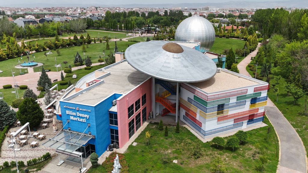 “Günümüzden Geleceğe Bilim Yolculuğu” Şenliği 16-17-18 Ekim’de