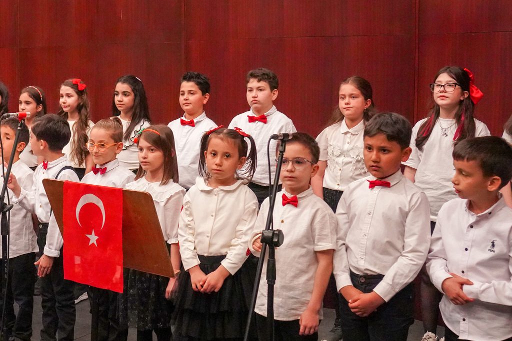 Tepebaşı Belediyesi minik Efe’nin omzunda duran güçlü bir dost eli oldu