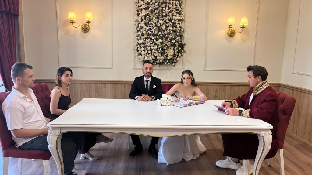 Nikah salonlarında 05.05.2025 yoğunluğu
