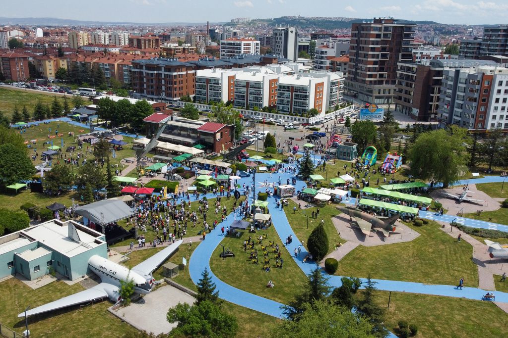 Bu park yerli ve yabancı turistin akınına uğruyor