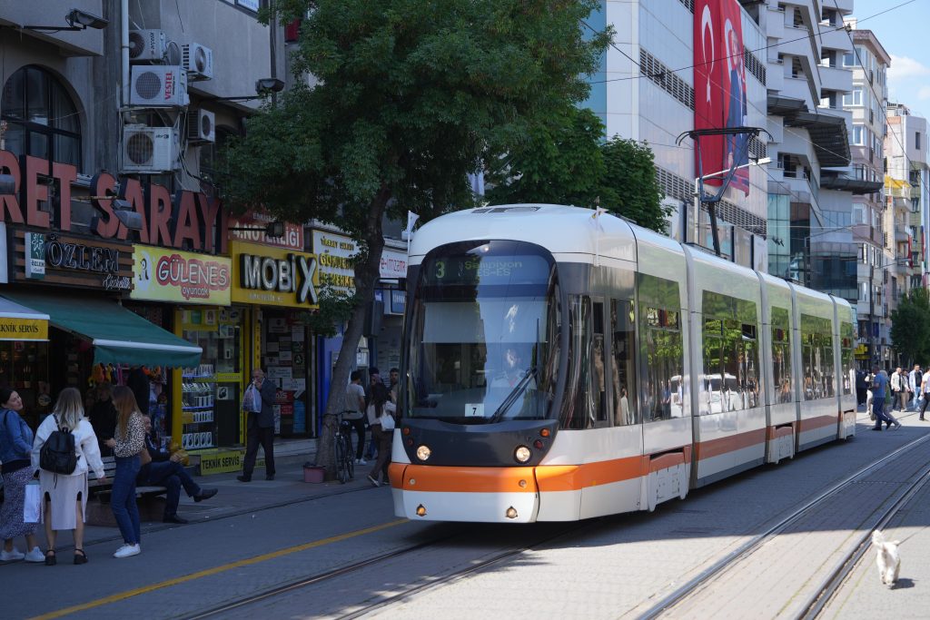 Büyükşehir’den Es Es’e şampiyonluk desteği