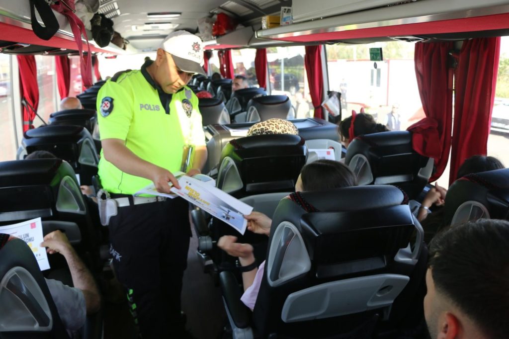 Bayram denetimlerinde 9 bin trafik cezası uygulandı