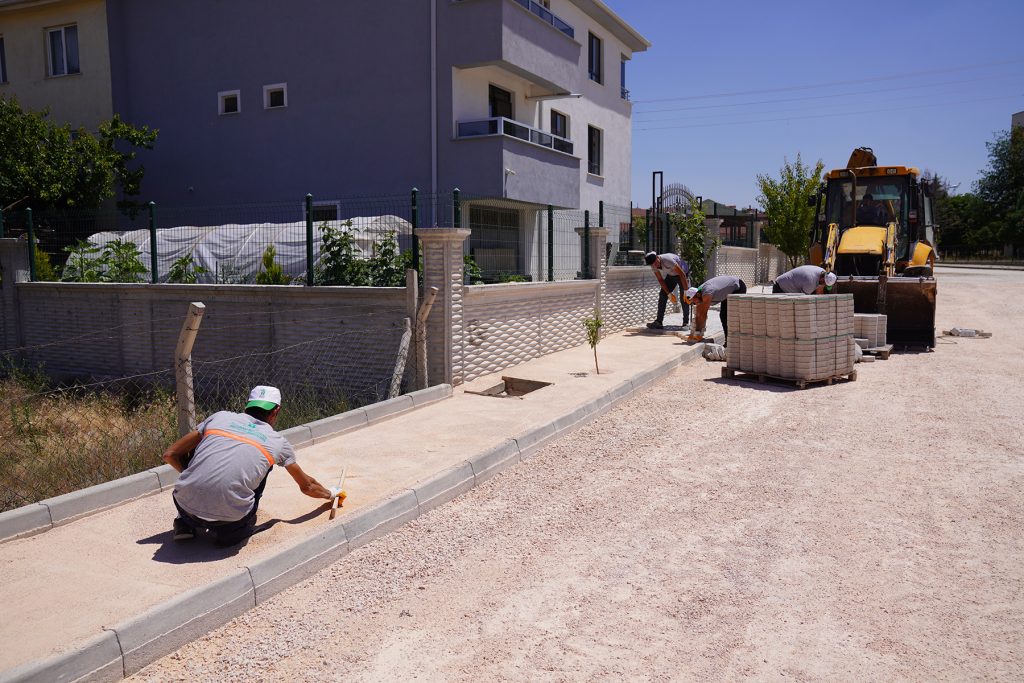 Tepebaşı’nın yol çalışmaları Beyazaltın’da başladı