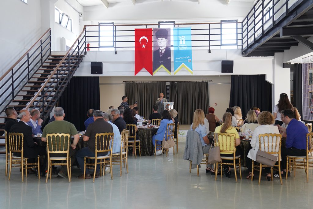 Başkan Ataç, Tepebaşı muhtarları ile buluştu