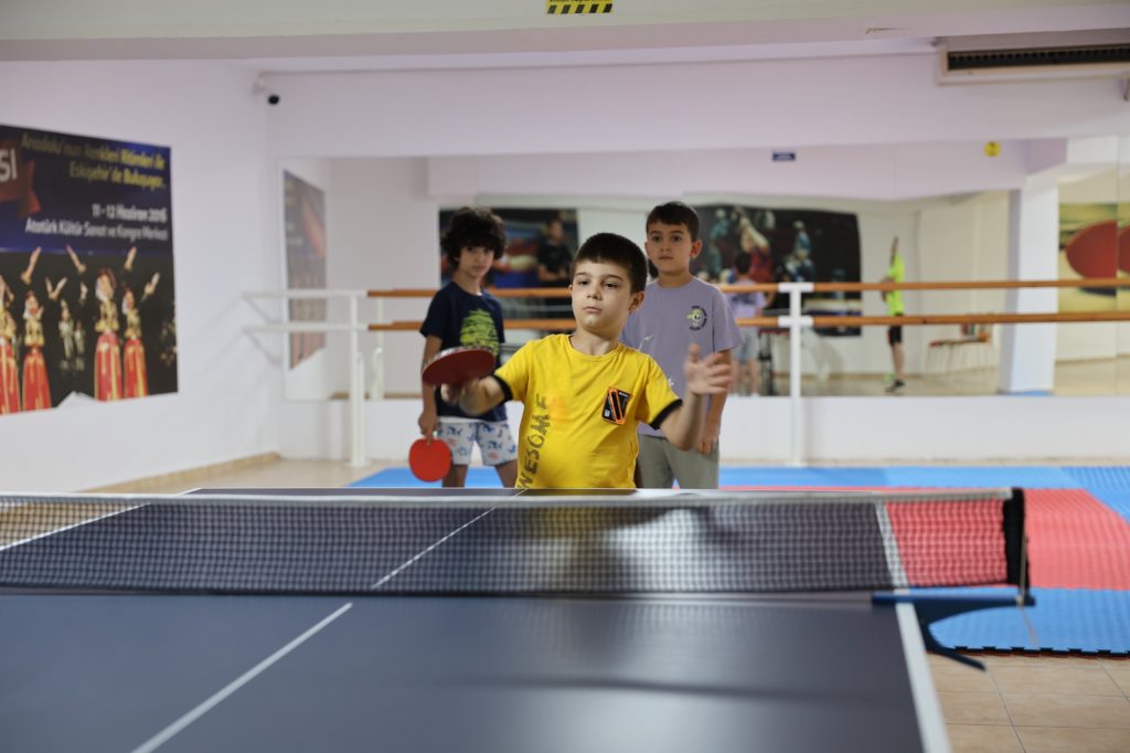 Çocuklar yaz dönemini sporla geçirecek