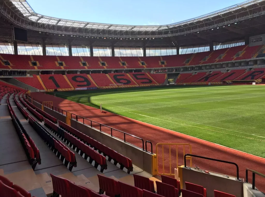 Yalaz ve Arslan’dan stadyumun yeni ismine tepki
