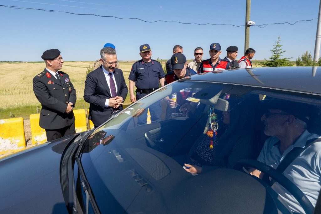 Vali Aksoy’dan sürücülere trafik kuralları uyarısı
