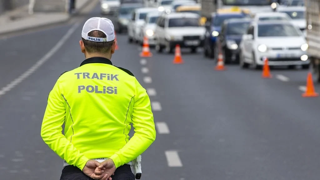 Bir haftada 6 bin 343 adet trafik cezası uygulandı