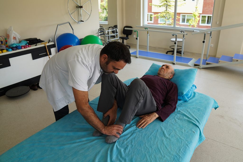 Fiziksel becerileri Fizyoterapi ve Rehabilitasyon Merkezi’nde geliştiriliyor