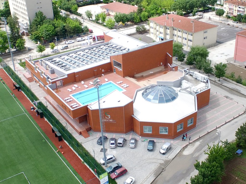 Su Sporları Merkezi’nin açık havuzu hizmete açılıyor