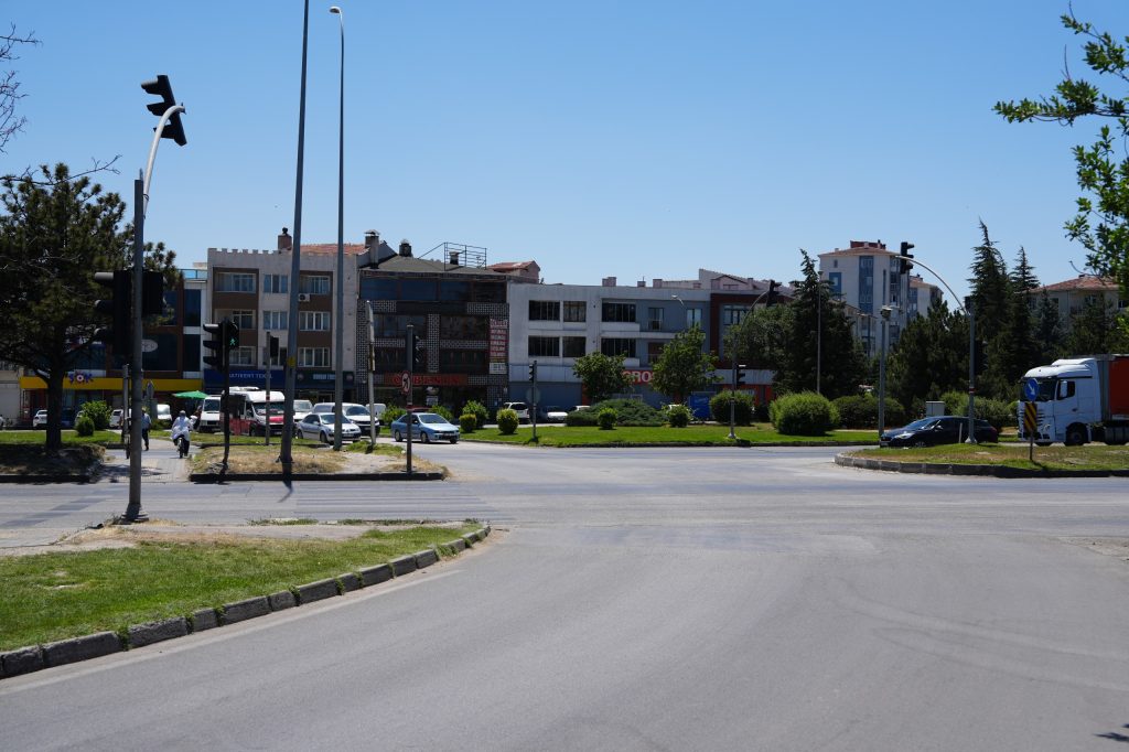 Sürücüler dikkat! Bu kavşak 1 ay boyunca trafiğe kapatılacak
