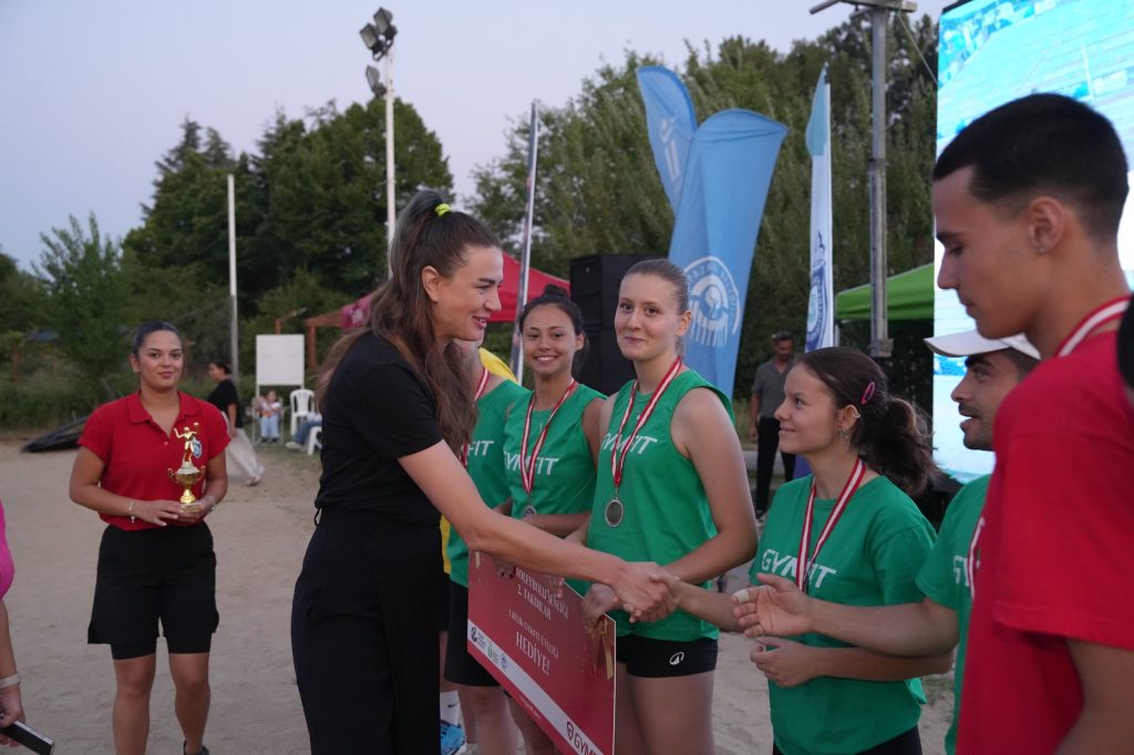 Borderline takımı Plaj Voleybolu Şenliği’nin şampiyonu oldu