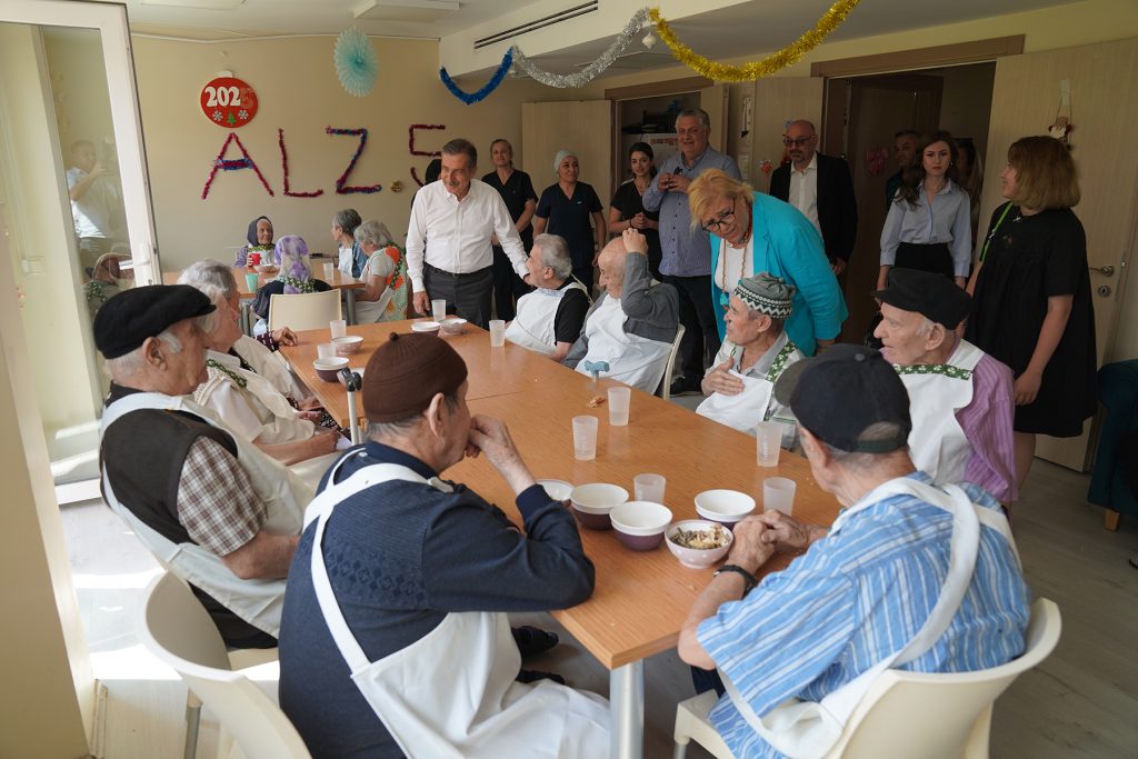 Başkan Ataç’a tebrik yağmuru
