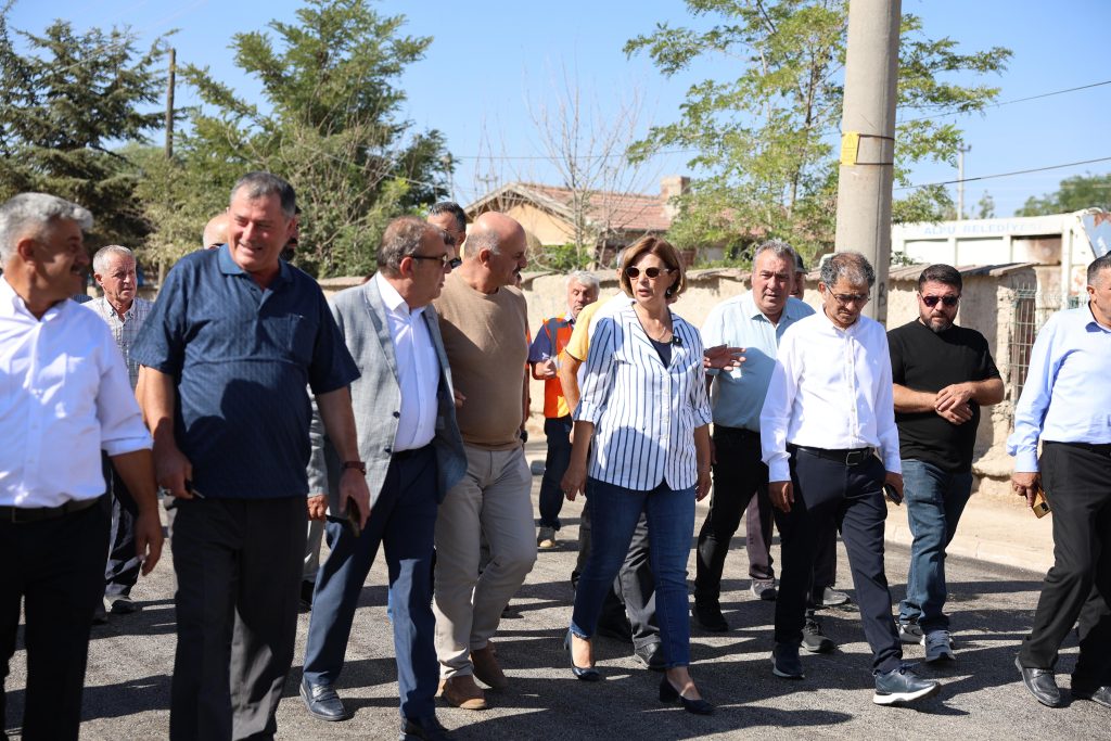 Başkan Ünlüce Alpu’da üstyapı çalışmalarını başlattı