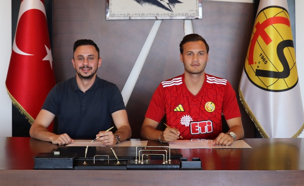 Eskişehirspor, Talha Özler’i renklerine bağladı